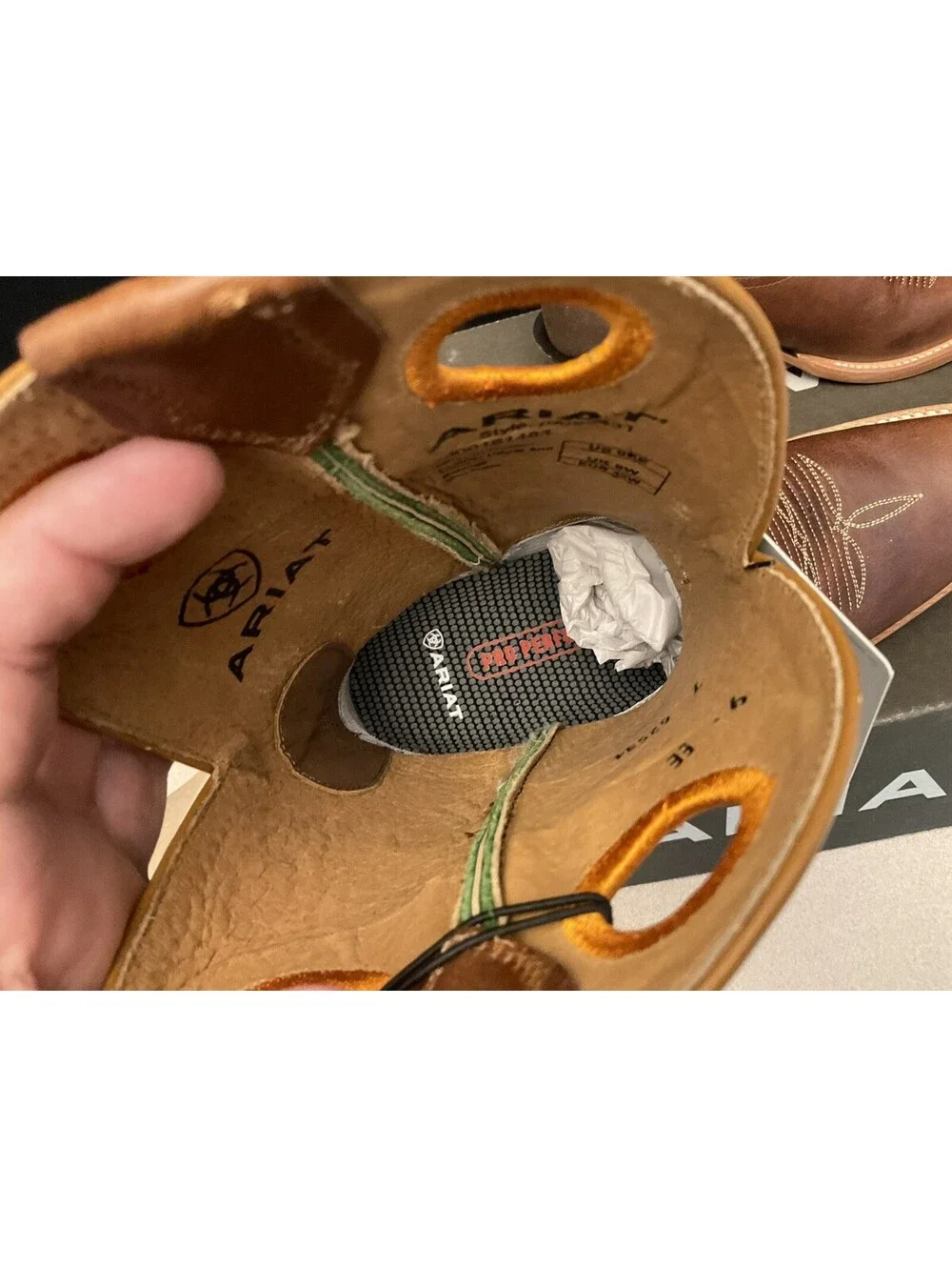 New! Mens Ariat Bronc Stomper Benedictine/Lucky Clover Western Boots. Size 9EE